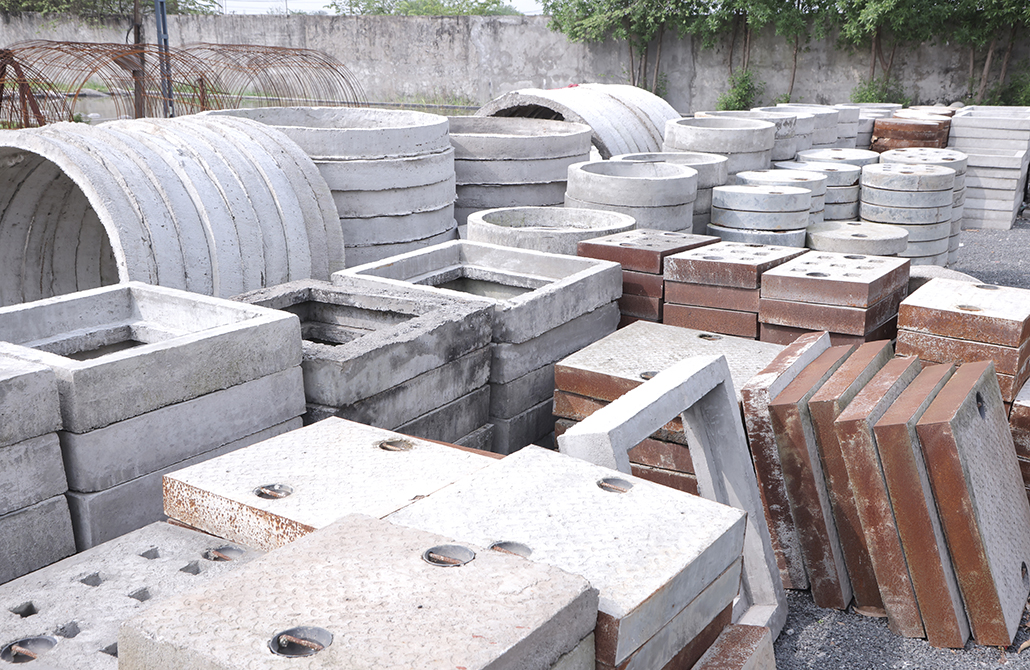 Manhole Covers & Frames